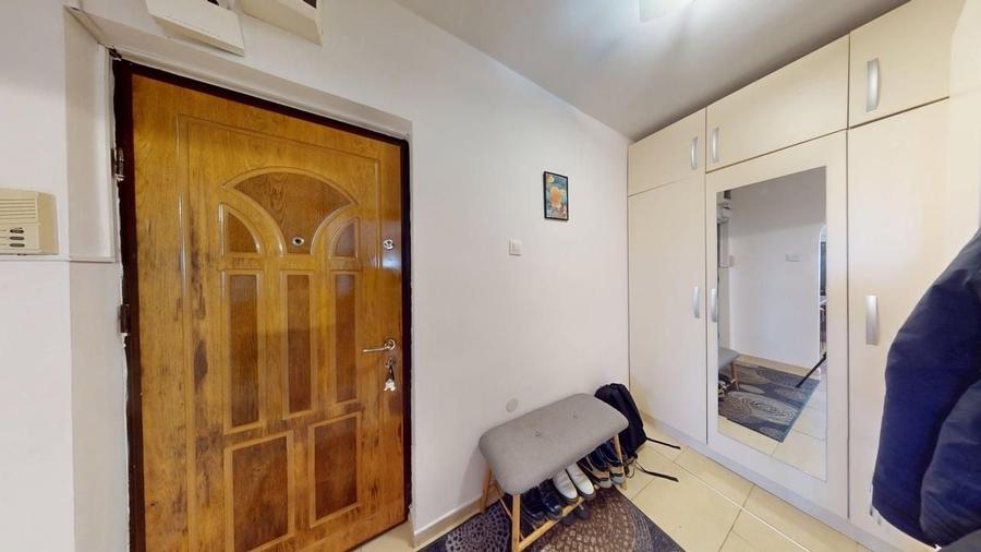 Apartament cu 2 camere semidecomandat în Central