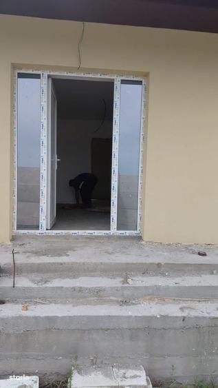 Casă cu 4 camere cu Teren 450 Mp în Malu Mare