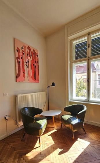 Apartament cu 4 camere în Central