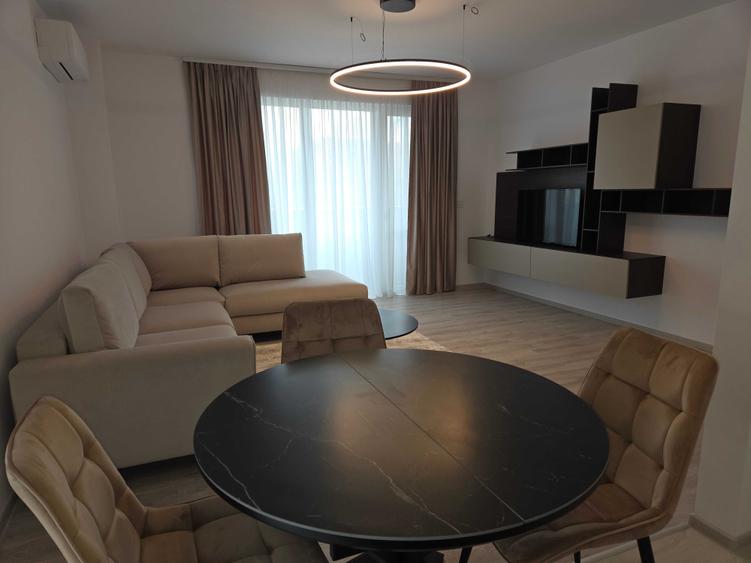 Apartament cu 2 camere decomandat în Dumbrăvița