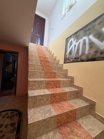 Casă individuală cu 16 camere cu Garaj în Spătaru