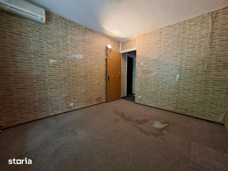 Apartament cu 4 camere în Obor
