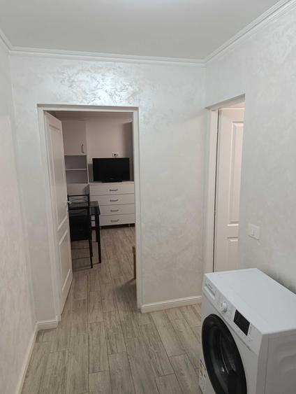 Apartament cu 2 camere decomandat în Est