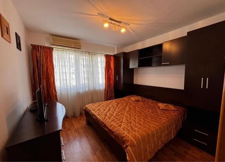 Apartament cu 3 camere în Drumul Taberei