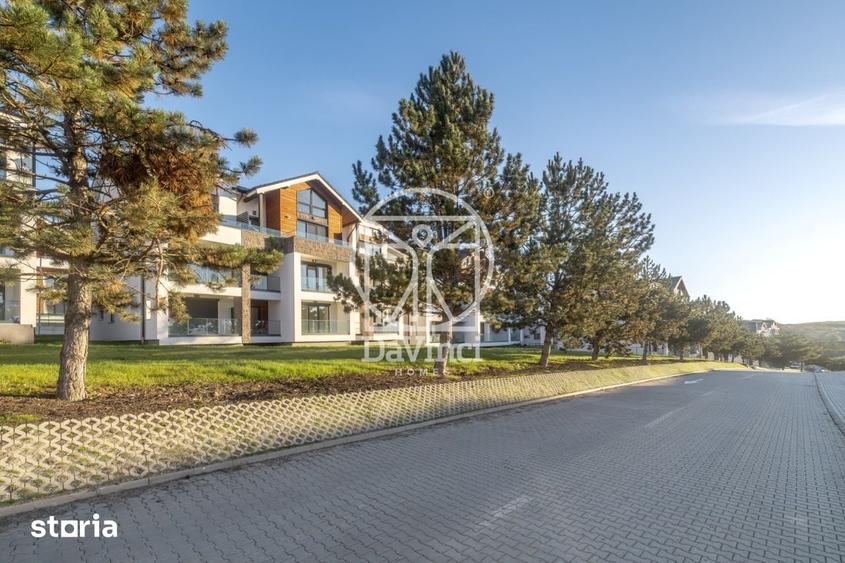 Apartament cu 3 camere decomandat în Cristian