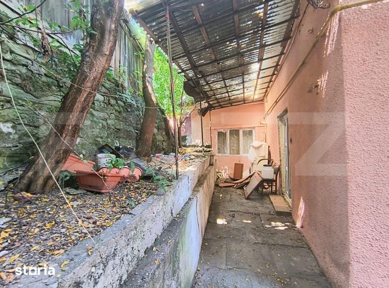 Casă cu 3 camere cu Teren 100 Mp în Central