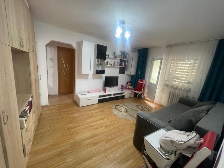 Apartament 2 camere, 47,13 mp, zona Elena Farago, Cartier Craiovita - 1