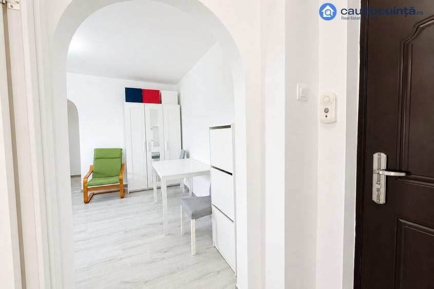 Apartament cu 2 camere semidecomandat, mobilat în Grivița