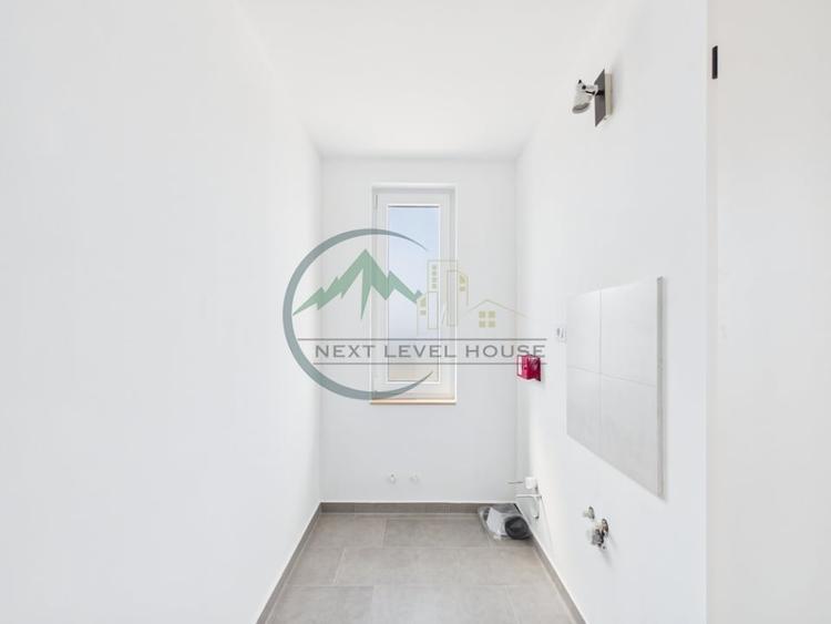 Apartament cu 3 camere decomandat în Sânpetru