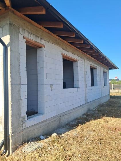 Casă cu 3 camere în Cionchești