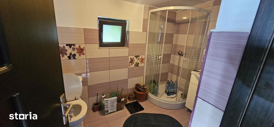 Casă cu 4 camere cu Teren 200 Mp în Cug