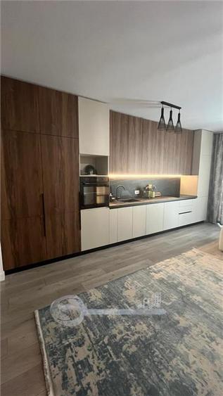Apartament cu 2 camere decomandat în Baza 3