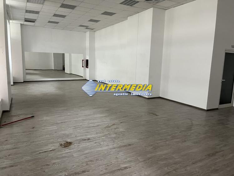 Spațiu comercial, de 354 mp, în Cetate