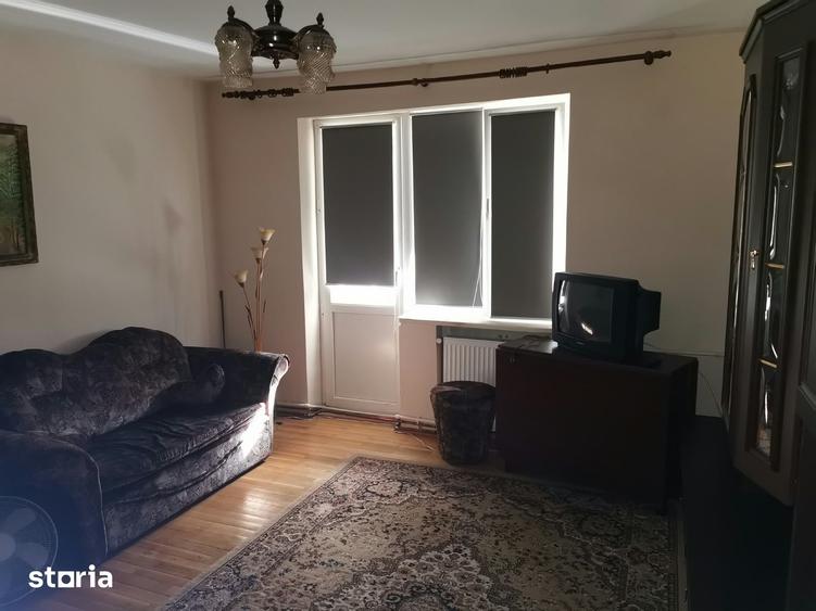 Apartament cu 3 camere decomandat în Ultracentral