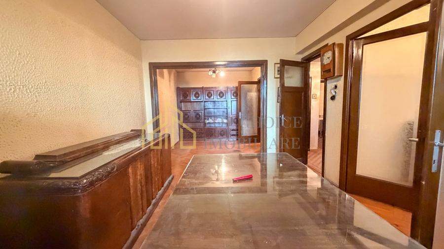Apartament cu 2 camere semidecomandat în Sala Palatului