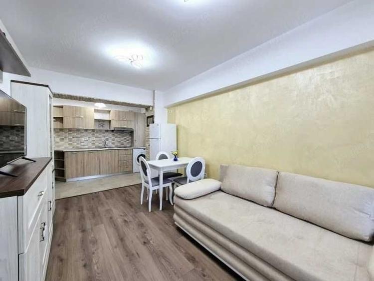 Apartament cu 2 camere decomandat în Exterior Vest