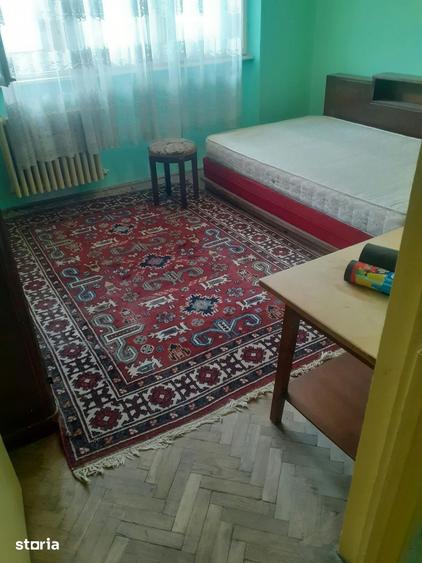 Apartament cu 2 camere semidecomandat în Vatra Luminoasă