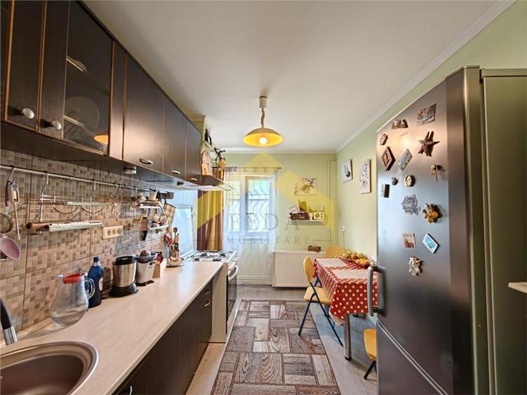 Apartament 100 mp construiti 2 camere zona 300 de vanzare - 1