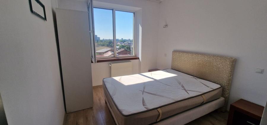Apartament cu 2 camere semidecomandat în Colentina