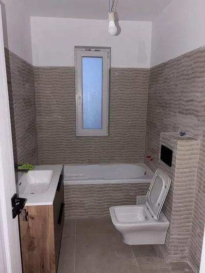 Apartament cu 2 camere semidecomandat în Chișoda