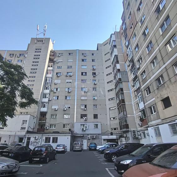 Apartament cu 3 camere decomandat, mobilat în Drumul Taberei