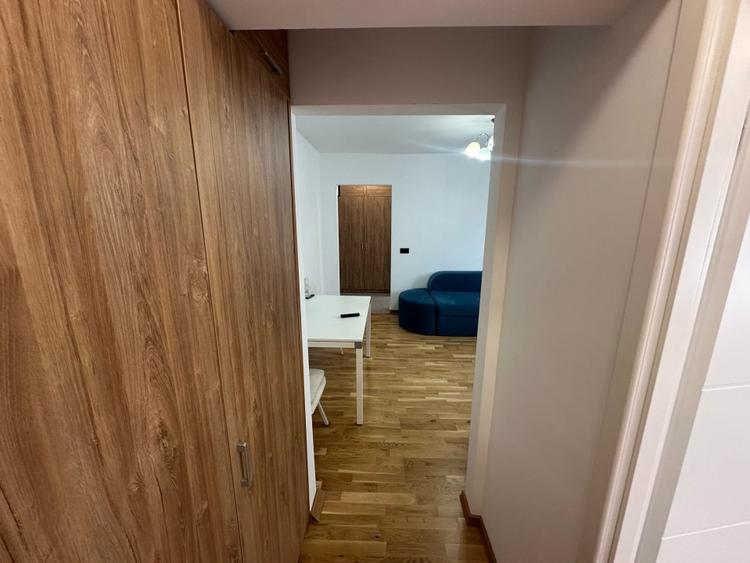 Apartament cu 2 camere semidecomandat, mobilat în Dorobanți