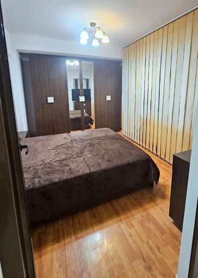 Apartament cu 2 camere decomandat, mobilat în Mazepa 1