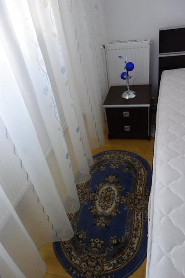 Apartament cu 2 camere semidecomandat, mobilat în Central