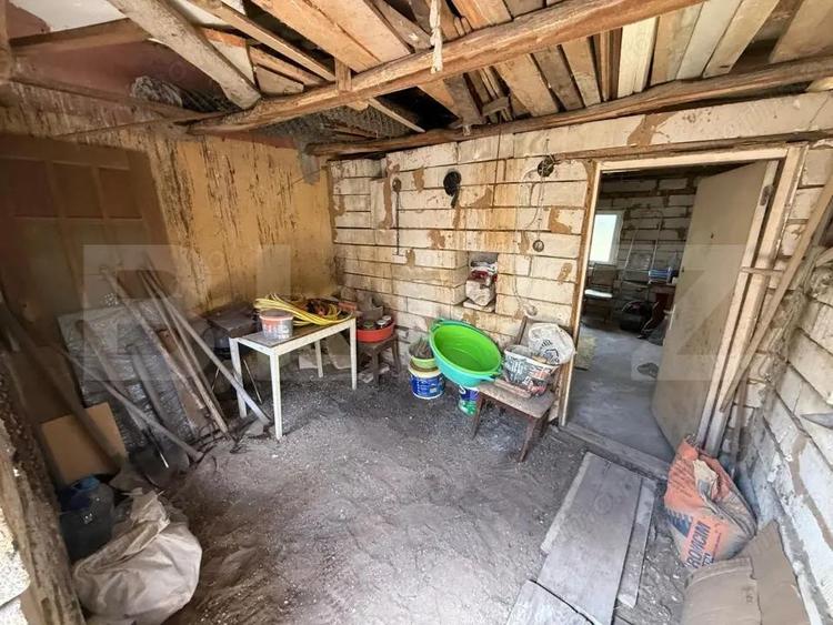 Casa partial renovata, 60mp utili , 6000 mp teren, zona Georocu Mare - 10