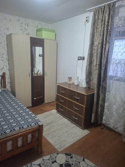 Casă individuală cu 7 camere cu Canalizare în Transilvaniei