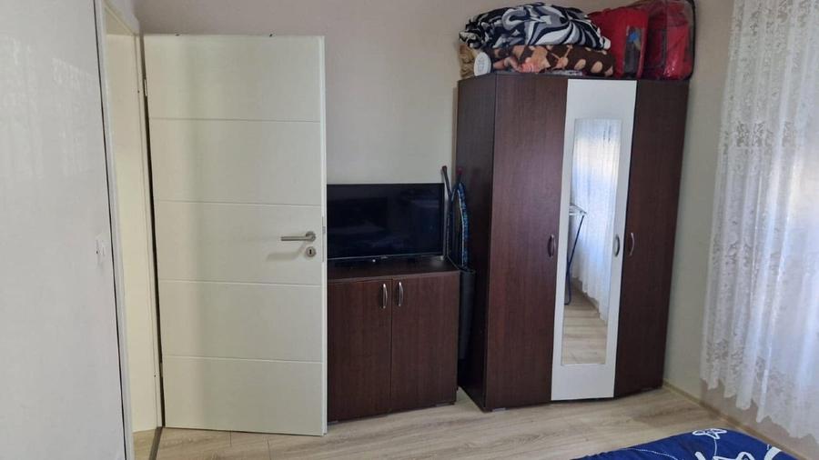 Apartament cu 2 camere decomandat în Dumbrăvița