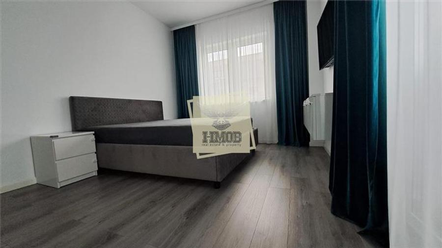 Apartament cu 3 camere decomandat, mobilat în Exterior Sud