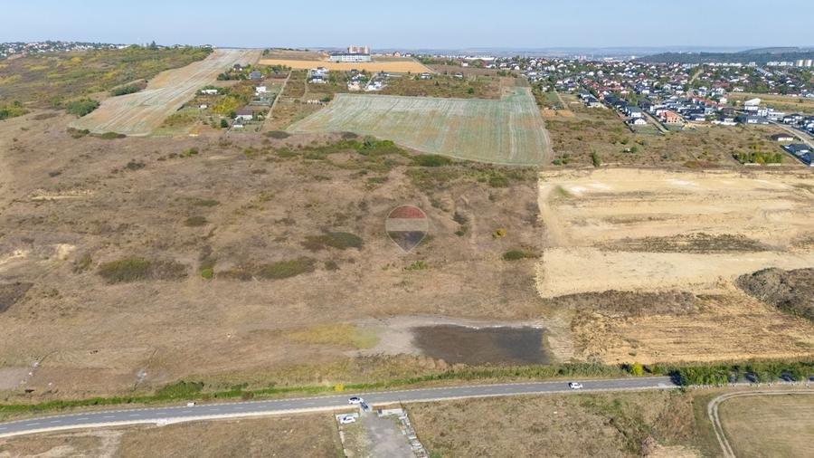 Teren agricol extravilan de 4750 mp, în Valea Adâncă