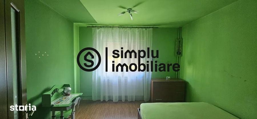 Apartament cu 3 camere decomandat în 1 Mai