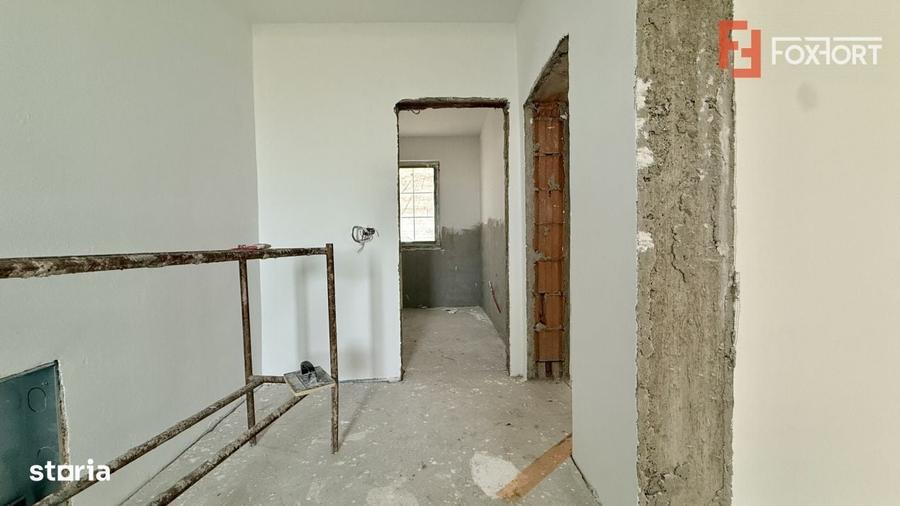Casă cu 3 camere în Moșnița Veche