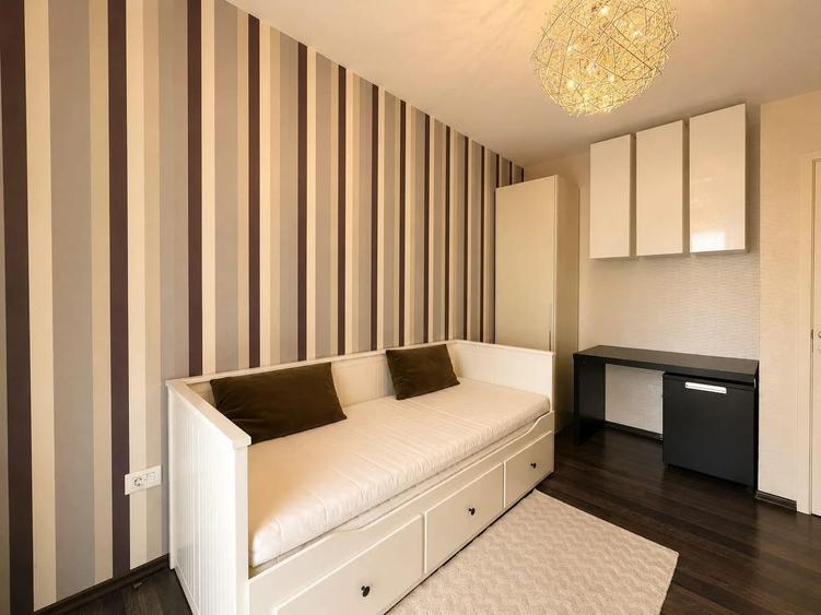 Apartament cu 3 camere nedecomandat, mobilat în Pipera