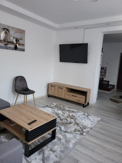 Casă individuală cu 3 camere cu Teren 300 Mp în Central