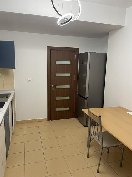 Apartament cu 2 camere semidecomandat, mobilat în Militari