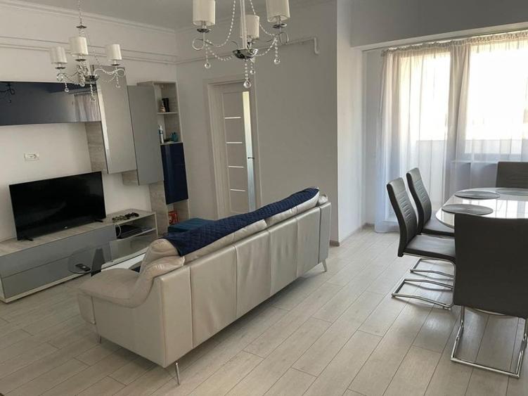Apartament cu 2 camere decomandat în Gara