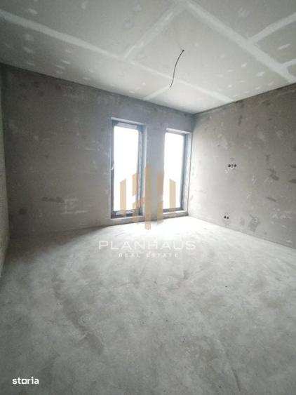 Casă cu 3 camere cu Teren 497 Mp în Mocira