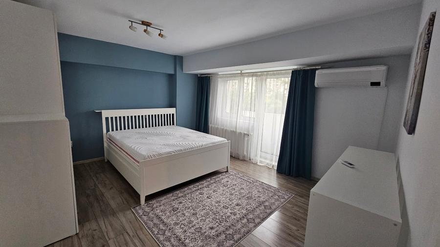 Apartament cu 2 camere decomandat, mobilat în Decebal