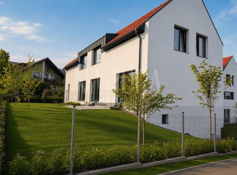 Duplex cu 5 camere cu Canalizare în Bună Ziua