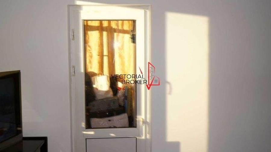 Apartament cu 3 camere decomandat, mobilat în Dristor
