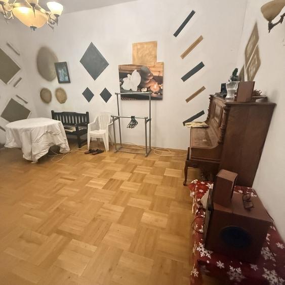 Casă cu 4 camere cu Teren 250 Mp în Crângași