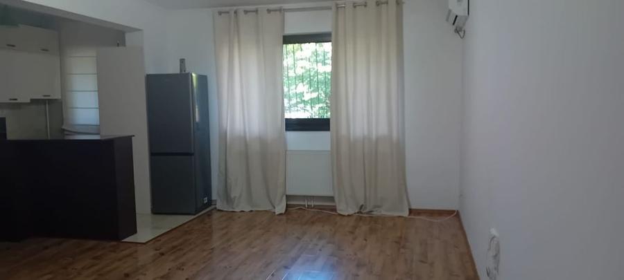 Apartament cu 2 camere semidecomandat în Exterior Vest