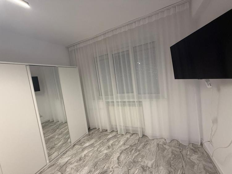 Garsonieră decomandată în Central