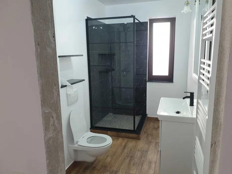 Apartament cu 2 camere semidecomandat în Florești