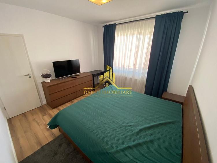 Apartament cu 2 camere semidecomandat, mobilat în Bună Ziua