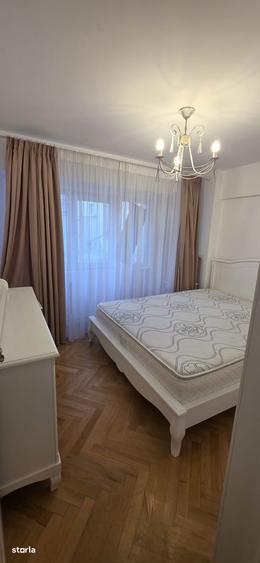 Apartament cu 4 camere decomandat în Ultracentral
