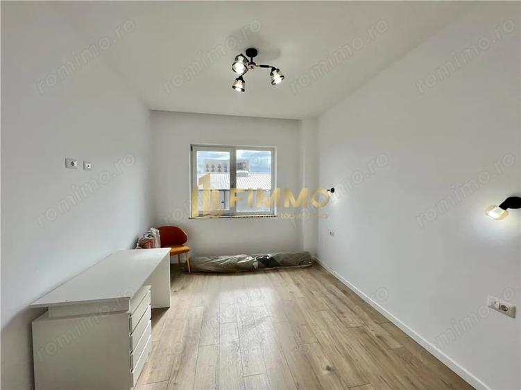 Apartament cu 3 camere semidecomandat, mobilat în Obcini